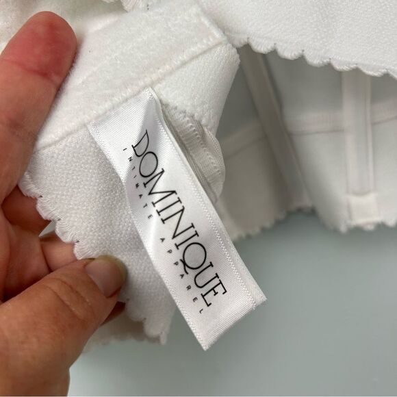 Elegant White Bustier Top - Picture 8 of 16